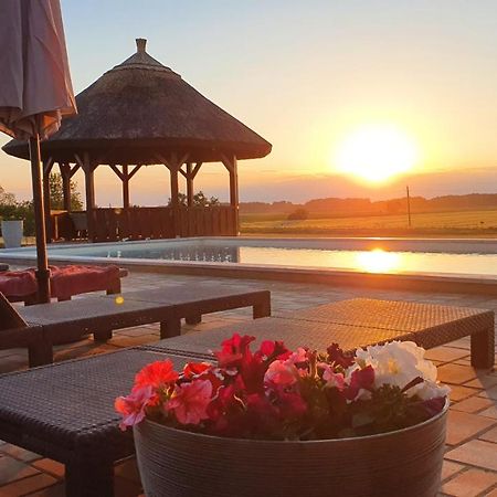 Tisza White House Bed & Breakfast Tiszaszolos Luaran gambar