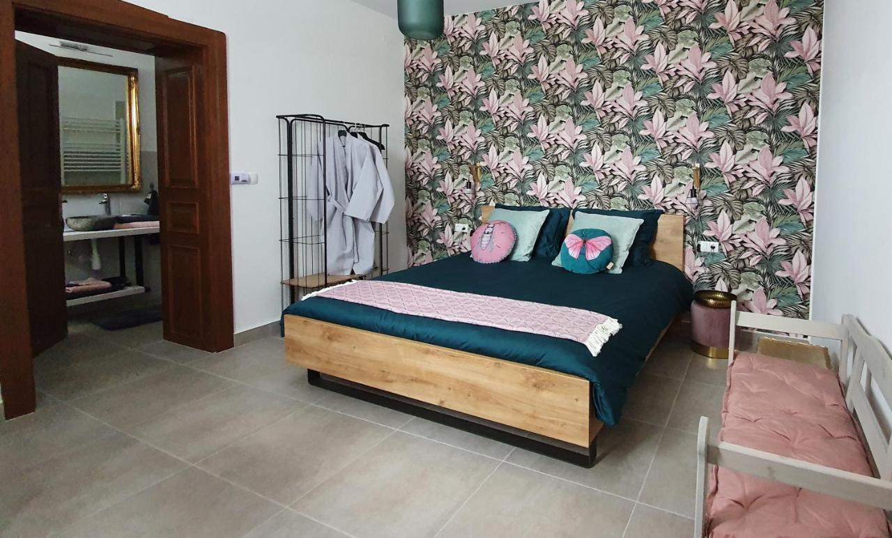 Tisza White House Bed & Breakfast Tiszaszolos Luaran gambar