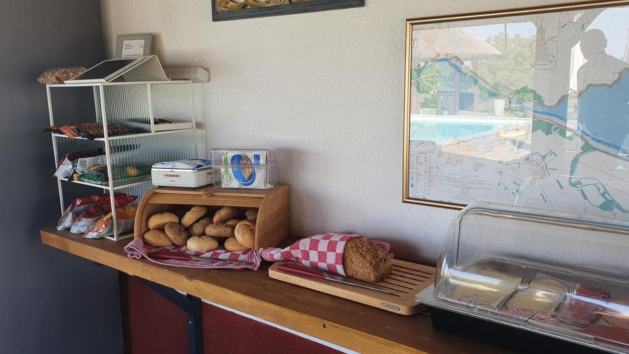 Tisza White House Bed & Breakfast Tiszaszolos Luaran gambar