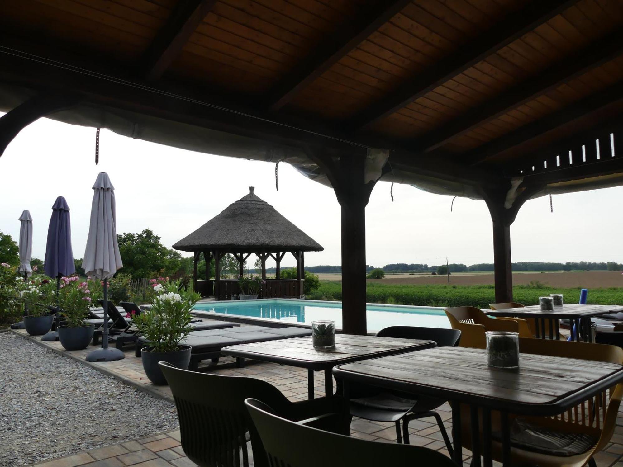Tisza White House Bed & Breakfast Tiszaszolos Luaran gambar