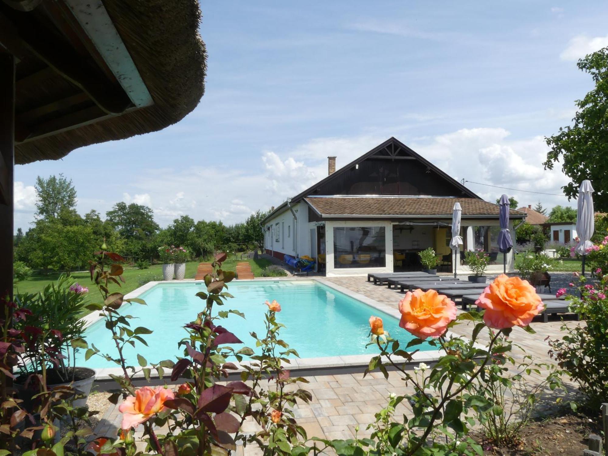 Tisza White House Bed & Breakfast Tiszaszolos Luaran gambar